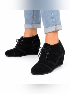 TOMS Black Suede Desert Wedge Ankle Boots Size 6.5